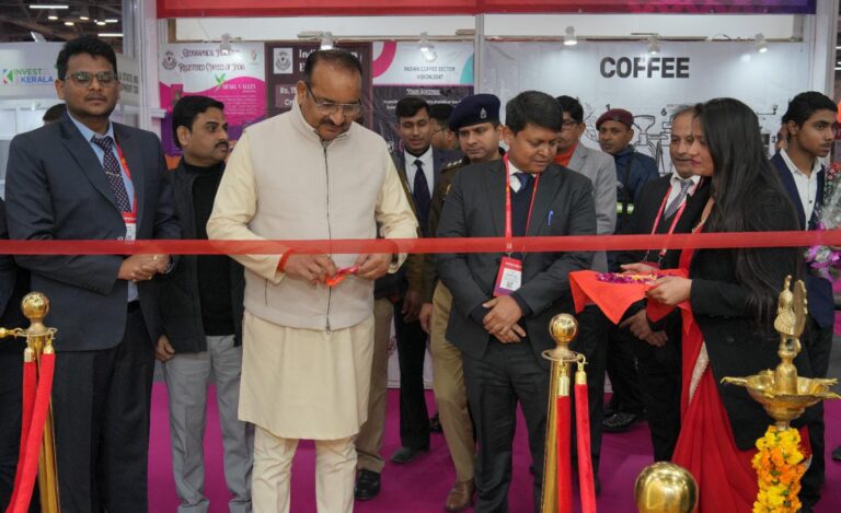 उद्यान मंत्री दिनेश प्रताप सिंह द्वारा INDUS FOOD–2026 में उत्तर प्रदेश पवेलियन का उद्घाटन