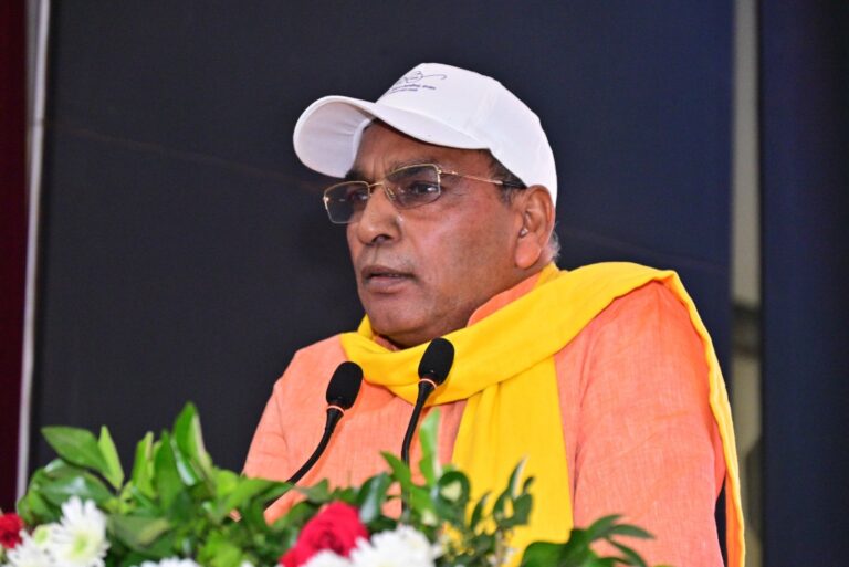 कर्तव्य पथ पर उत्तर प्रदेश का परचम लहराएंगे 42 चयनित ग्राम प्रधान : ओम प्रकाश राजभर 