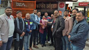 पॉलिटेक्निक चौराहे में स्थित कॉफी अड्डा में संपन्न हुई एनयूजे (आई) लखनऊ इकाई की विस्तृत बैठक, सर्वसम्मति से नए कार्यवाहक पदाधिकारियों का हुआ चयन