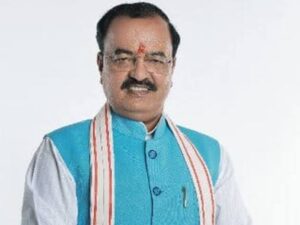 डिप्टी सीएम केशव प्रसाद मौर्य की गाड़ी का गाय से हुआ एक्सीडेंट, बाल- बाल बचे