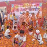 विशेष बच्चों ने वृंदावन की शैली में मनायी अनूठी होली 