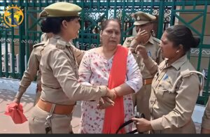 आज विधानसभा के बाहर महिला ने किया आत्मदाह का प्रयास, सुरक्षा कर्मियों ने बचाई जान 