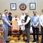 मुख्यमंत्री योगी आदित्यनाथ ने बीईएल के अध्यक्ष एवं प्रबंध निदेशक को सौंपा भूमि आवंटन पत्र