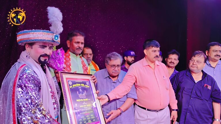 अपराध निरोधक समिति ने किया जादूगर जूनियर ओ.पी. शर्मा को सम्मानित