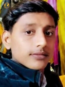 बाप ने बेटे की वजनदार हधियार से सिर कूंचकर की हत्या,अवैध संबंधों का शक, पत्नी और दोनों बच्चों को धमकाते हुए भागा