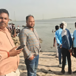 गंगा स्नान के दौरान डूबे प्रतियोगी छात्र का शव मिला, दूसरे की खोजबीन जारी